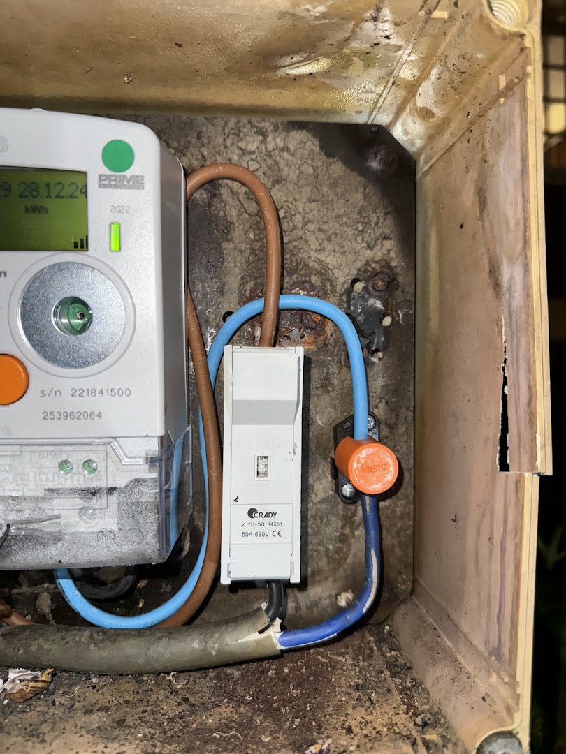 Lareu Electricidad & Domótica | Electricistas de urgencia 24h — Fotos 6